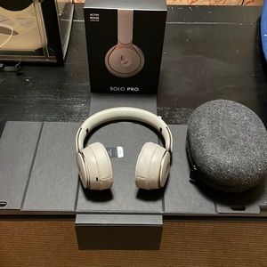 Beats solo pro Great condition